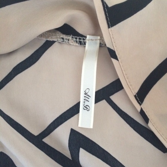 Alt. B dress size Small - Picture 2 of 3