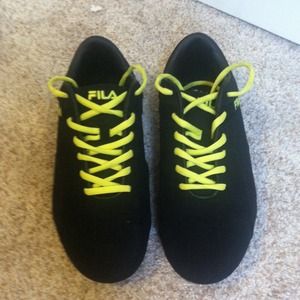 For @jessbcha Neon yellow and black Fila sneakers