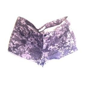 Super cheap gray floral shorts!
