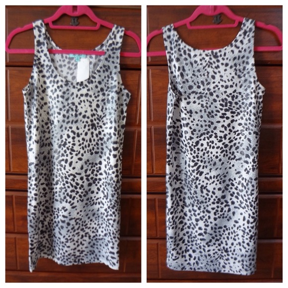 #42 White leopard print top/ dress - Picture 2 of 4
