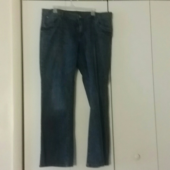 Jeans - Picture 2 of 2