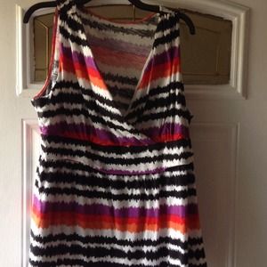 A multi color shirt size 22/24