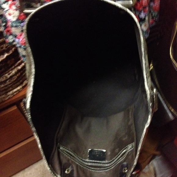 Authentic Gucci🚫 SOLD 🚫 - Picture 4 of 4