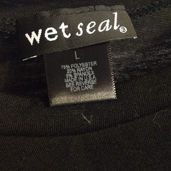 🔴SOLD black crop top with sparkly hearts🔴 - Picture 4 of 4