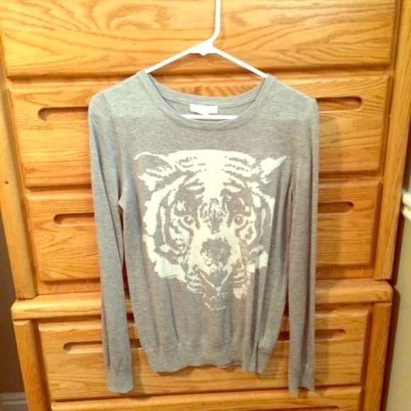 Grey tiger sweater