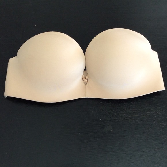 🎀Victoria's Secret🎀 Bombshell Bra 💢ON HOLD 💢