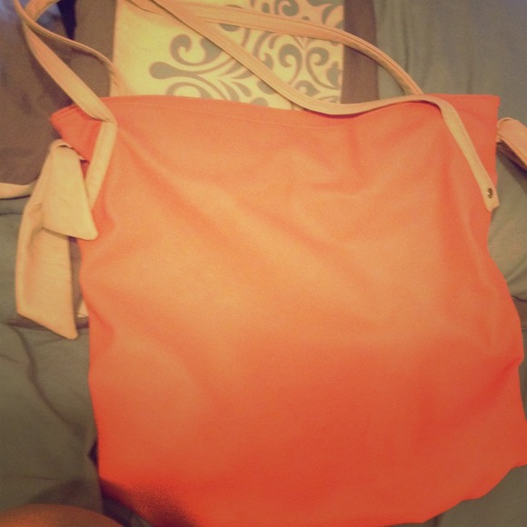 Cute coral tote!
