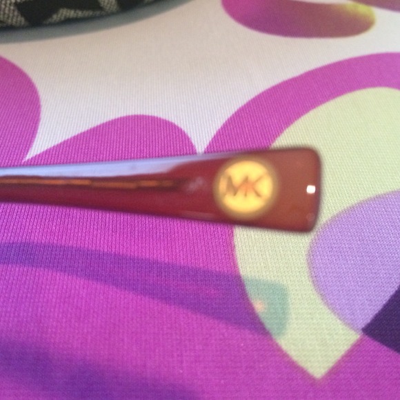 Beautiful Michael Kors, "Kauai" sunglasses - Picture 4 of 4