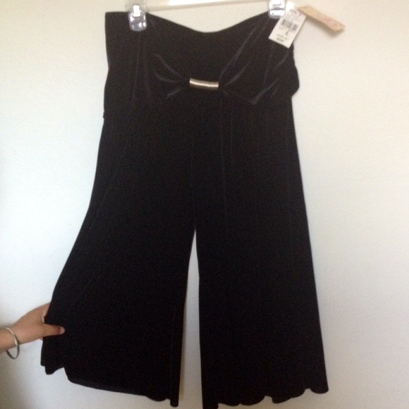 Candies black Capri - Picture 2 of 4