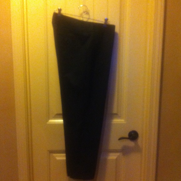 Black Chico's ankle pant NWOT