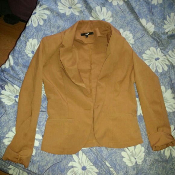 SIZE SMALL , CUTE CASUAL BLAZER !