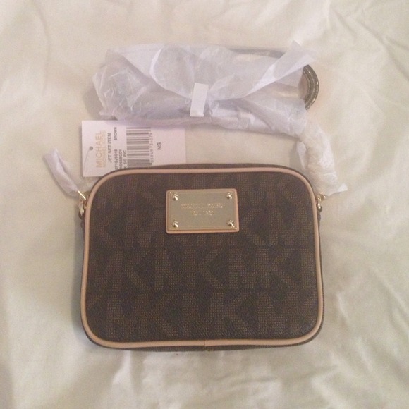 Michael Kors Jet Set Logo Crossbody