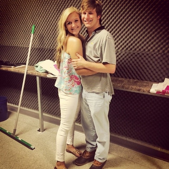 Meet your seller!! ❤️👸👑 - Picture 2 of 4