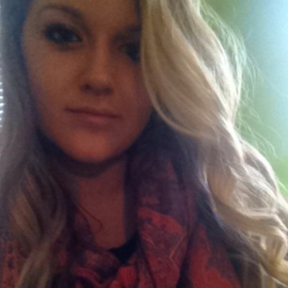 Meet your seller!! ❤️👸👑 - Picture 4 of 4