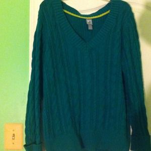 Green v- neck sweater