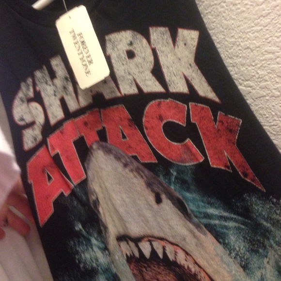 Shark attack tank