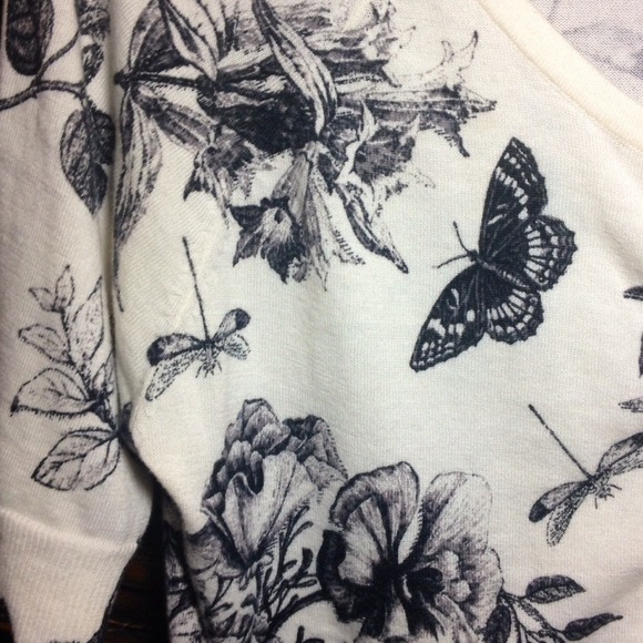 SOLD in Bundle - Picture 2 of 3