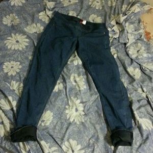 SIZE 8, SUPER CUTE JEANS TOO SMALL FOR ME..