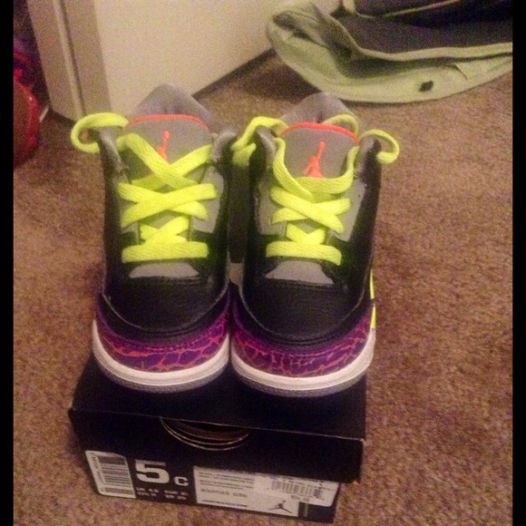 ‼️SOLD‼️Toddler jordan 3 retro
