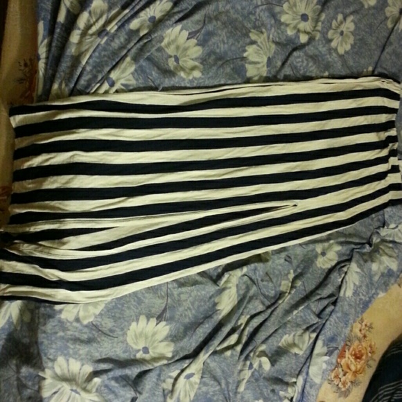 Size M , maxi skirt !