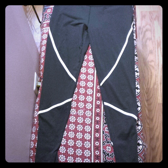 VSX yoga capris