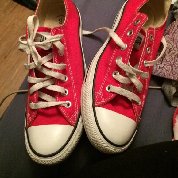 Red converse