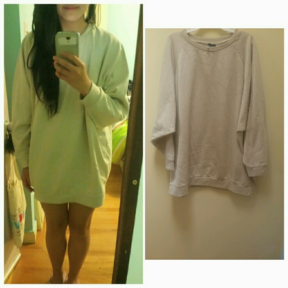 🚫 sold 🚫 Beige Oversize Sweater