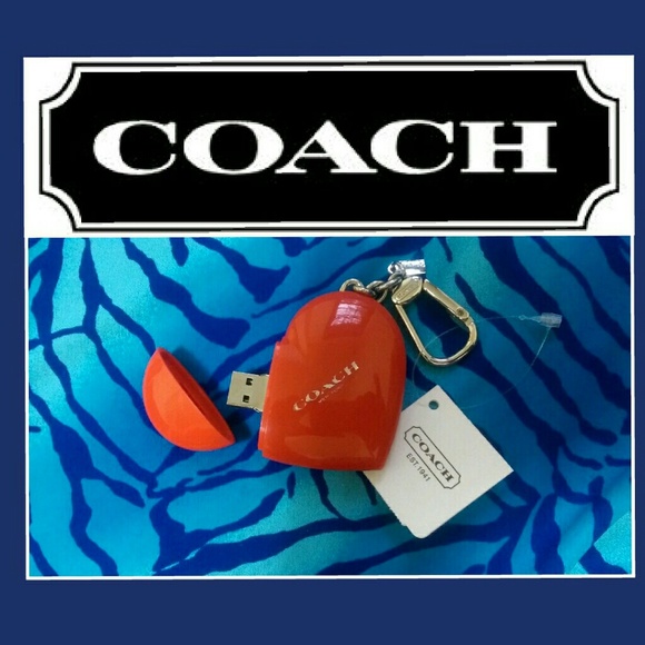 🚫 SOLD in BUNDLE 🚫 💯 % AUTHENTIC COACH - Picture 1 of 1