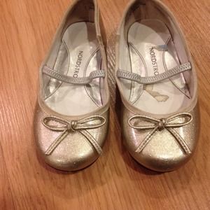 Sparkly silver toddler girl shoes