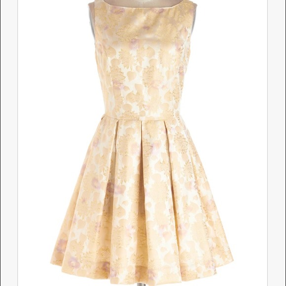 Gold retro BB Dakota dress