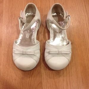 Nice toddler white dress shoes