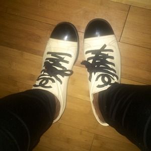 Chanel sneakers size euro 41