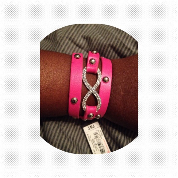 💕🎀Pink Infinity Bracelet 🎀💕