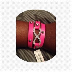 💕🎀Pink Infinity Bracelet 🎀💕
