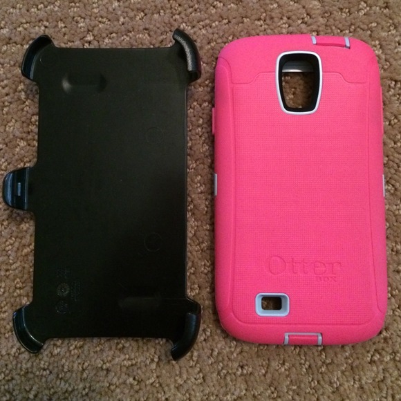BRAND NEW Samsung Galaxy S4 hot pink OtterBox case