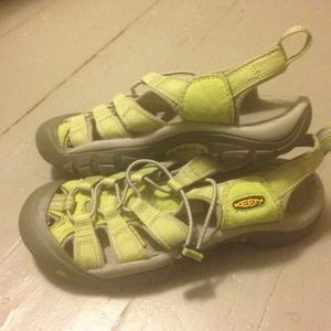 KEEN waterproof hiking sandals!