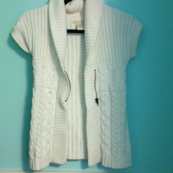 Half zip short sleeve sweater