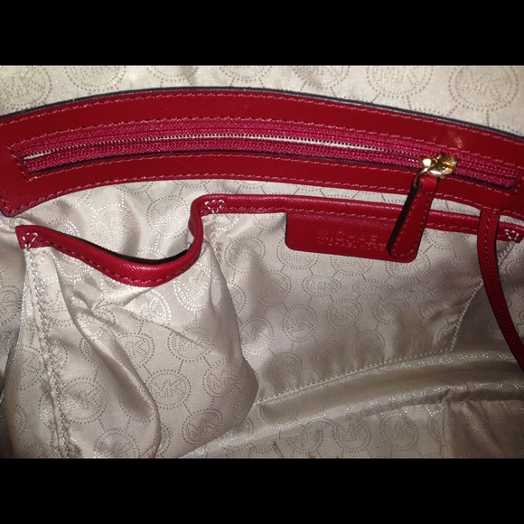 Authentic Michael Kors purse and wallet - Picture 4 of 4