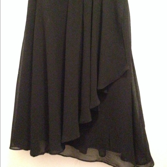 Black dress - Picture 3 of 4