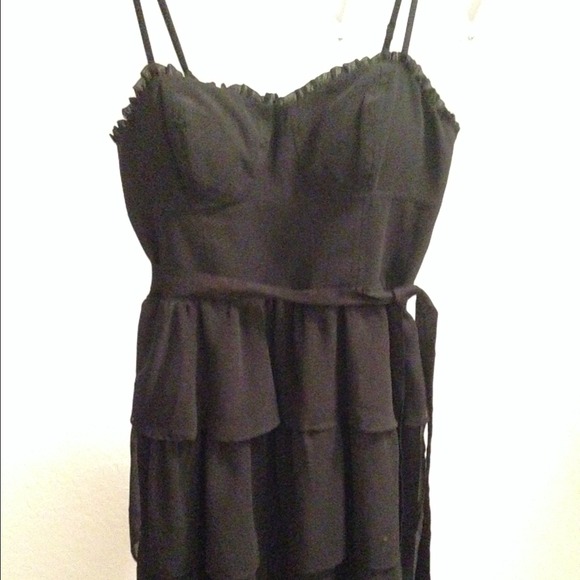 Black mini dress - Picture 3 of 4