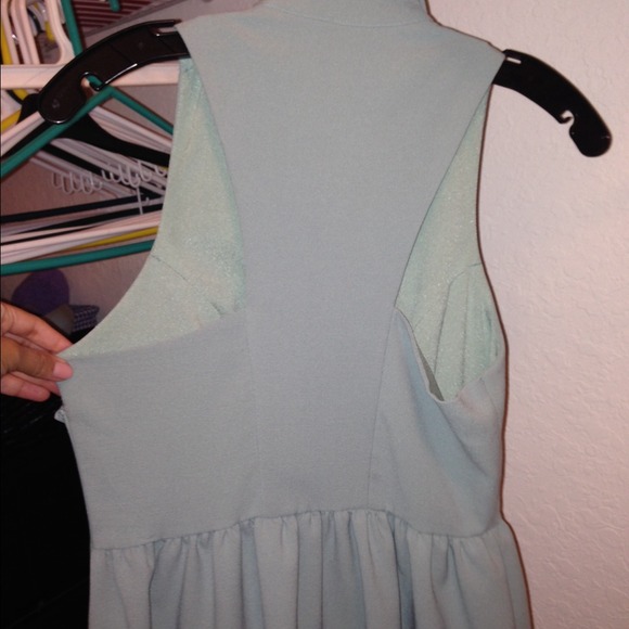 Mint mini dress - Picture 3 of 4