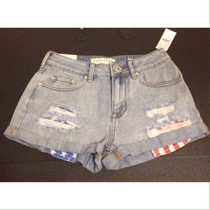 Bullhead Pacsun American flag shorts