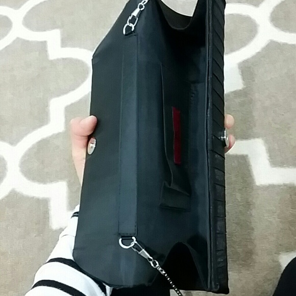 JS Collections Clutch - Picture 2 of 4
