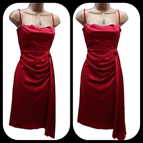 Stunning deep red satin Karen Millen dress - Picture 3 of 4