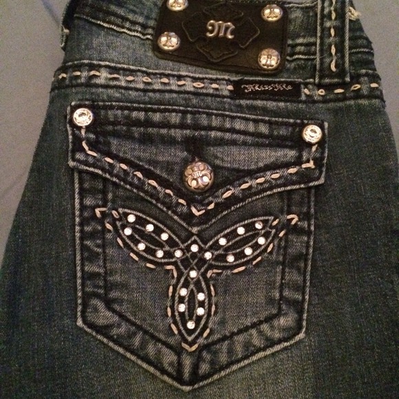 Miss Me Jeans - Picture 2 of 3