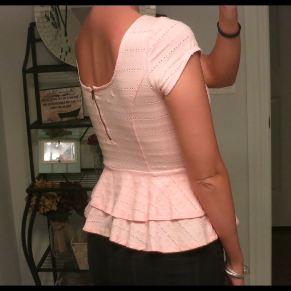 SOLD Blush ruffled peplum top - Picture 2 of 4