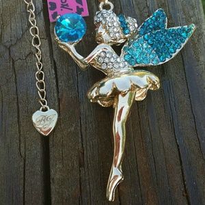 BETSEY JOHNSON TINKER BELLE NECKLACE