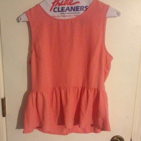 Pink peplum top - Picture 4 of 4