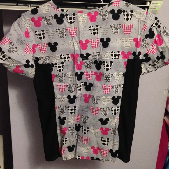 🔴SOLD Disney Mickey Mouse Scrub Top🔴 - Picture 2 of 3