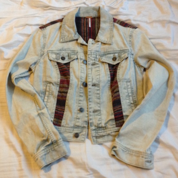 LAST CHANCE !!! Free people denim jacket